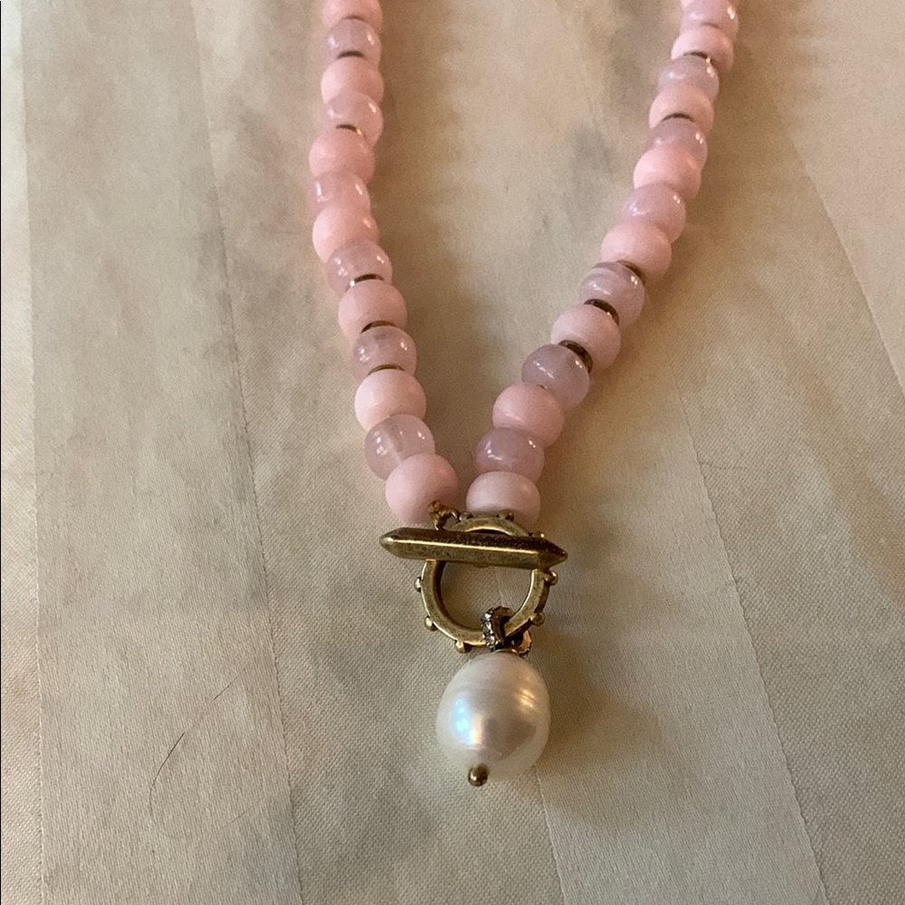 Elegant Pink Beaded Necklace with Pearl Pendant